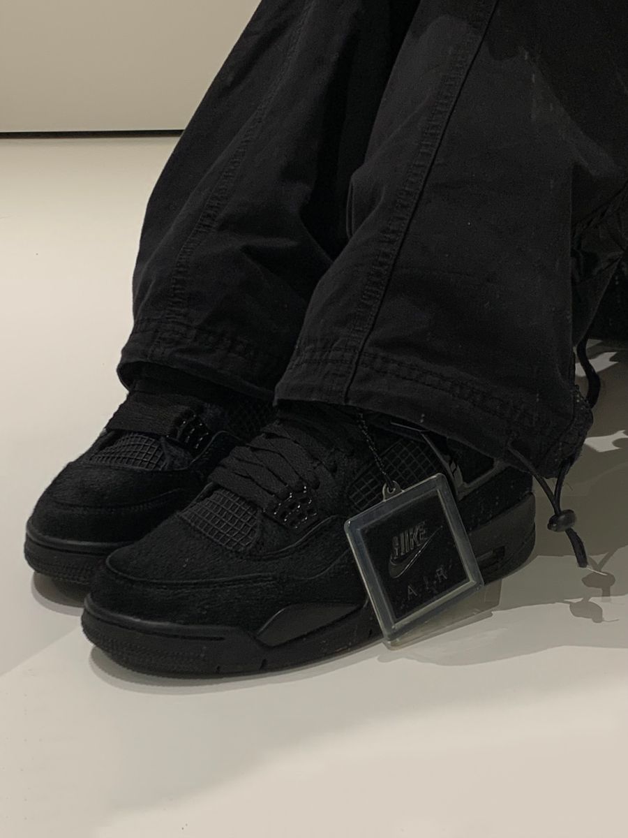 Air Jordan 4 Retro Black Cat