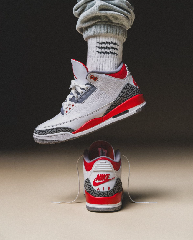 Air Jordan 3 Retro Fire Red 2022